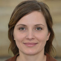 Lisa Edwards
